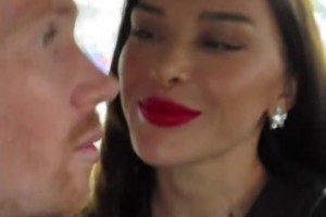 郎才女貌！德布劳内妻子更新两个人看LV秀的幕后！